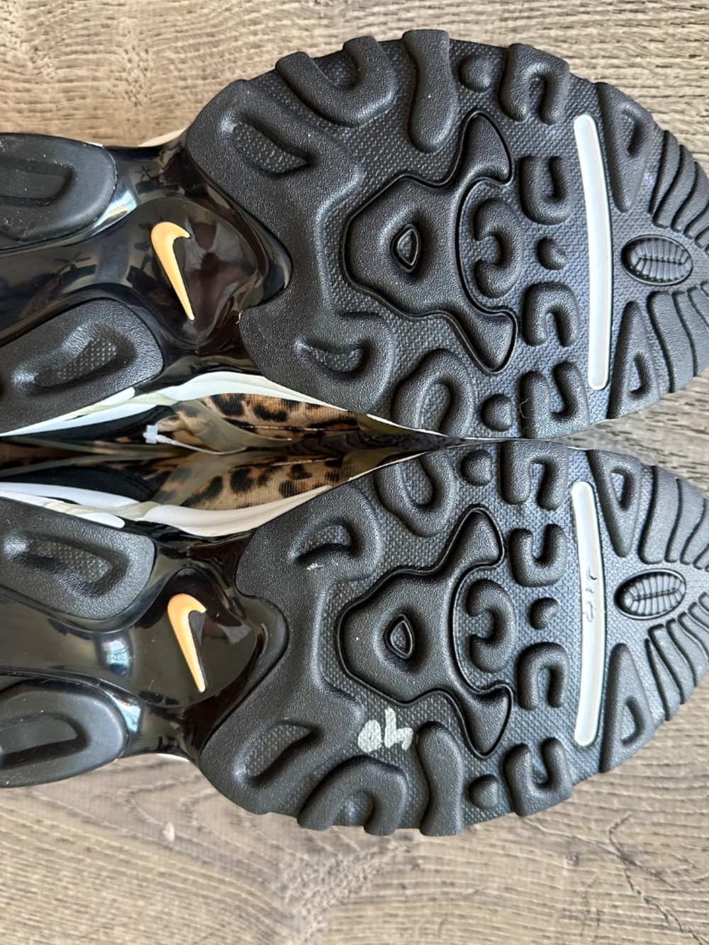 Nike Air Kukini SE Leopard slip-ons. NWOT. - Picture 8 of 9